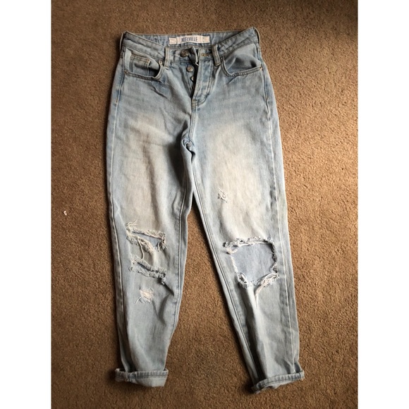 Brandy Melville Denim - High Waisted Brandy Melville Jeans